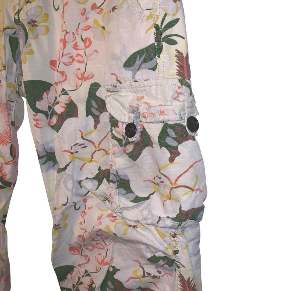 Lucky Brand 100% Cotton Floral Cargo Crop Ankle Loose Fit Low Waist Pants 2/ 26 - Picture 4 of 9